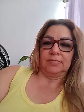 Snapshot of gisela27 chatting on 21, 9, 2025 gisela27 online show from 21, 9, 2025