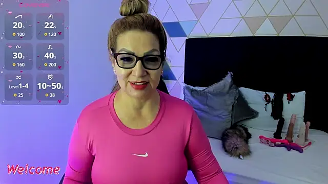 Snapshot of gisela27 chatting on 21, 10, 2025 gisela27 online show from 21, 10, 2025
