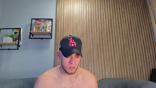Snapshot of SebastianMaximoff chatting on 7, 12, 2024 SebastianMaximoff online show from 7, 12, 2024