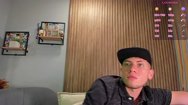 Snapshot of SebastianMaximoff chatting on 19, 12, 2024 SebastianMaximoff online show from 19, 12, 2024