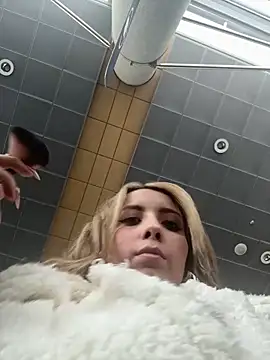 ValeriaHot69 online show from 17, 12, 2025