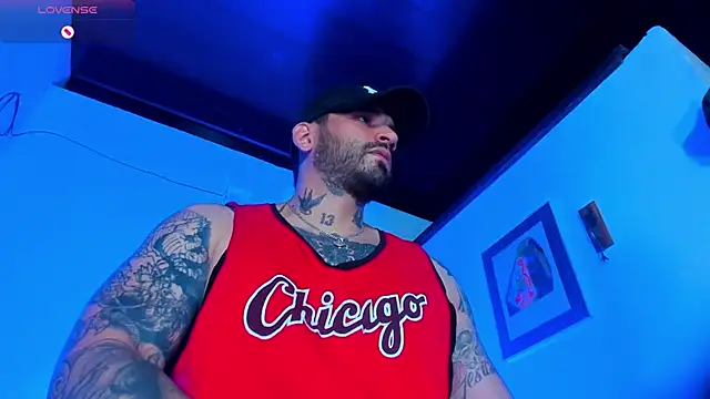 Snapshot of CamiloGray_ chatting on 15, 1, 2025 CamiloGray  online show from 15, 1, 2025