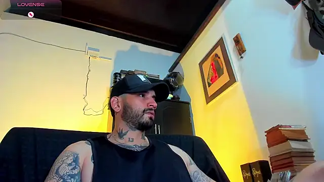 Snapshot of CamiloGray_ chatting on 11, 2, 2025 CamiloGray  online show from 11, 2, 2025