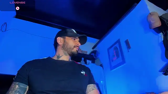 Snapshot of CamiloGray_ chatting on 3, 3, 2025 CamiloGray  online show from 3, 3, 2025