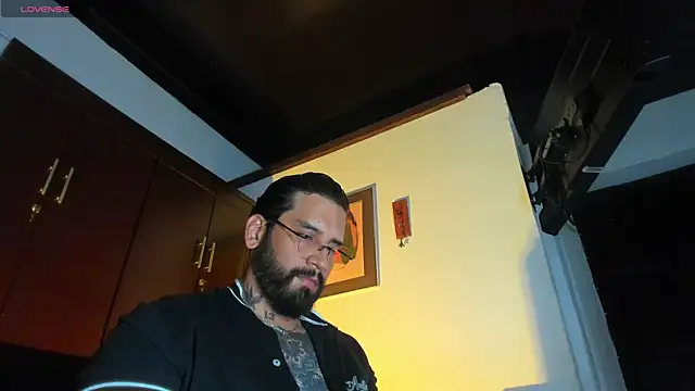 Snapshot of CamiloGray_ chatting on 10, 1, 2026 CamiloGray online show from 10, 1, 2026