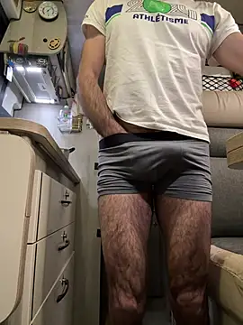 Snapshot of Hairy_athlete chatting on 15, 12, 2024 Hairy athlete online show from 15, 12, 2024