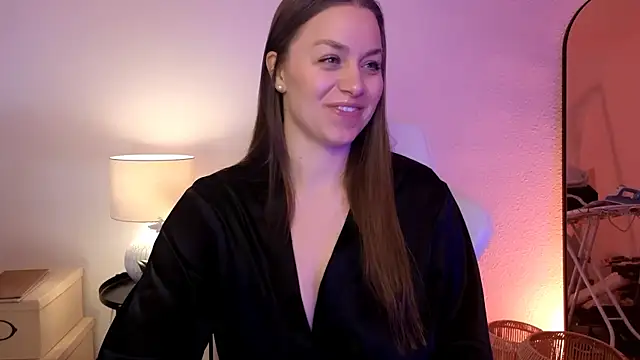 Snapshot of MilaFleur chatting on 14, 2, 2025 MilaFleur online show from 14, 2, 2025