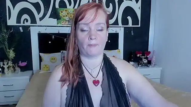 SinFulTitsDD online show from 5, 1, 2025