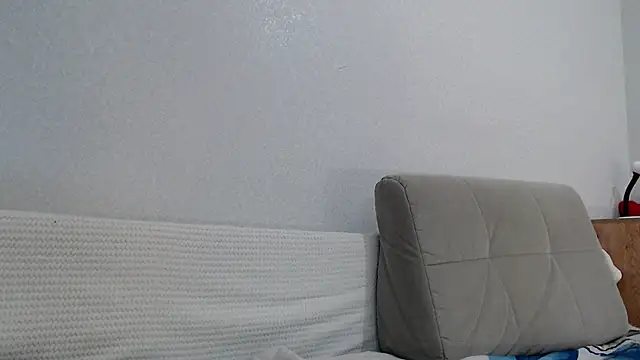Snapshot of increible_della chatting on 14, 2, 2025 increible della online show from 14, 2, 2025