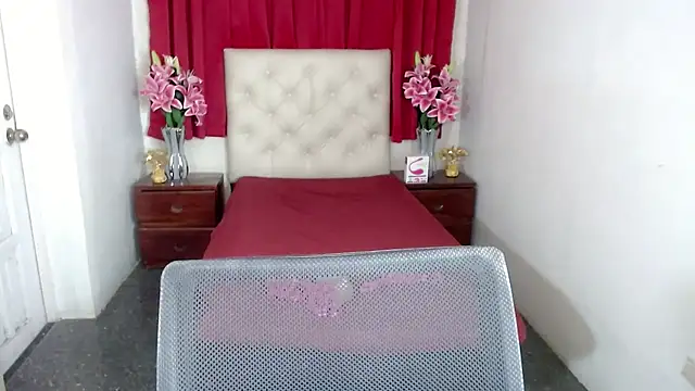 Snapshot of xSexynineDollx chatting on 2, 2, 2025 xSexynineDollx online show from 2, 2, 2025