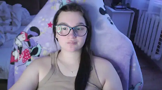 Amy Mur  online show from 6, 12, 2024