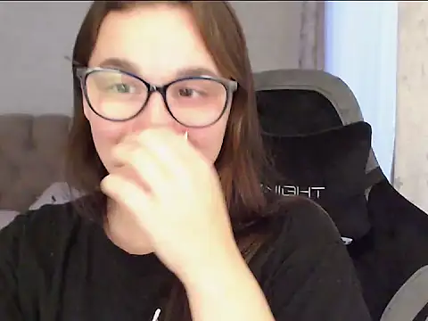 Amy Mur  online show from 10, 10, 2025