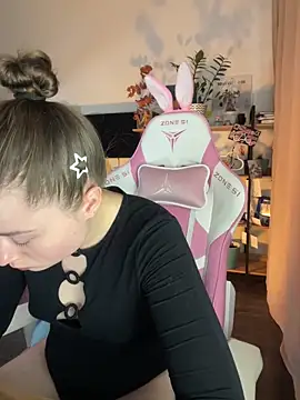 sweetest pie online show from 3, 10, 2025