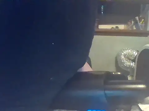 Snapshot of peaches_playz chatting on 4, 12, 2024 peaches playz online show from 4, 12, 2024