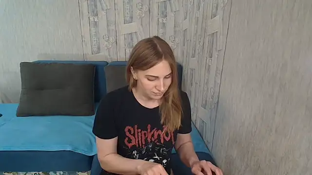 Pilly green  online show from 11, 5, 2026