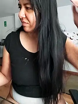 aisha latina online show from 4, 3, 2026