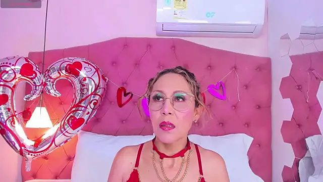 Snapshot of DaliaScoth chatting on 18, 2, 2025 DaliaScoth online show from 18, 2, 2025