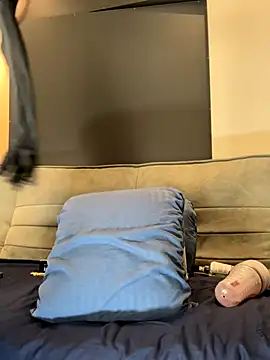 Snapshot of Lia_Jones77 chatting on 12, 9, 2025 Lia Jones77 online show from 12, 9, 2025