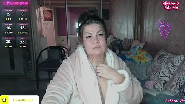 Snapshot of femme_fatale1 chatting on 20, 11, 2025 femme fatale1 online show from 20, 11, 2025