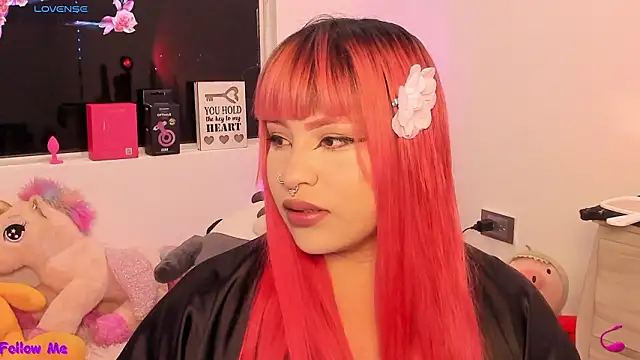 Snapshot of SophieRossi chatting on 8, 2, 2026 SophieRossi online show from 8, 2, 2026