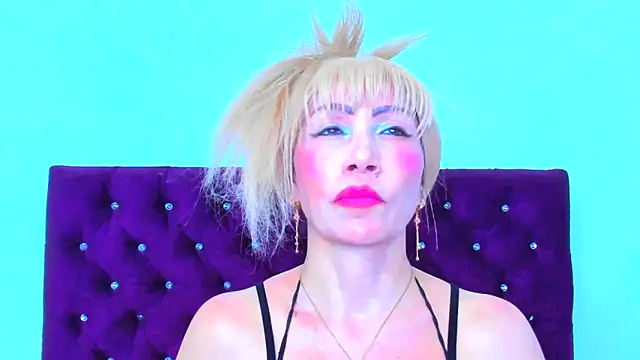 Snapshot of almabeckelt chatting on 27, 9, 2025 almabeckelt online show from 27, 9, 2025