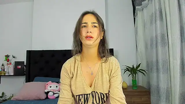 AndreaStivens online show from 5, 10, 2025