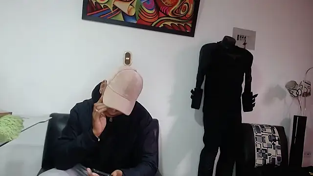 Snapshot of Black_hot266 chatting on 28, 11, 2025 Black hot266 online show from 28, 11, 2025