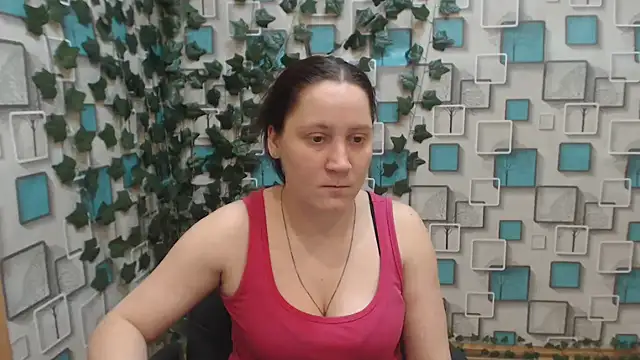 JosieJun  online show from 17, 2, 2025