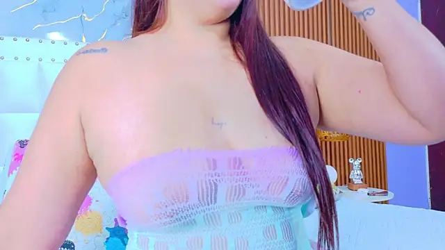 IrresistibleMilf online show from 1, 12, 2025