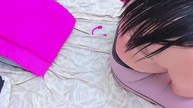 MiaCelestte online show from 13, 2, 2025