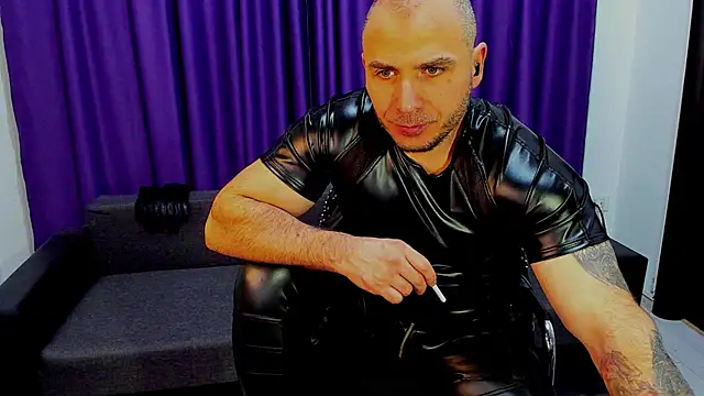 Anthony Hard online show from 6, 2, 2025