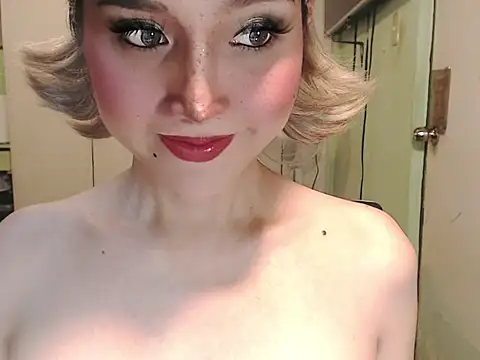Ezradeliciosa online show from 20, 5, 2026