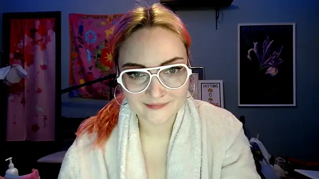 JenniferGwen online show from 18, 2, 2025