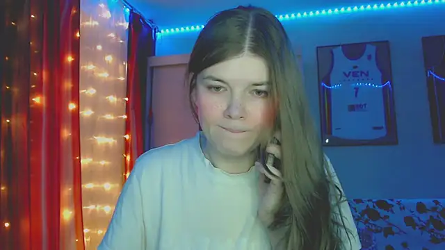 Snapshot of Klementa chatting on 23, 10, 2025 Klementa online show from 23, 10, 2025