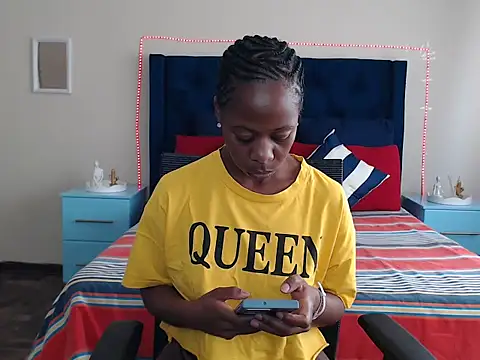 QUEENMANDYY online show from 17, 3, 2026