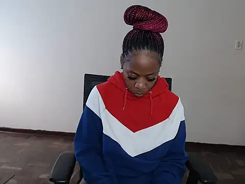 Snapshot of QUEENMANDYY chatting on 28, 7, 2026 QUEENMANDYY online show from 28, 7, 2026