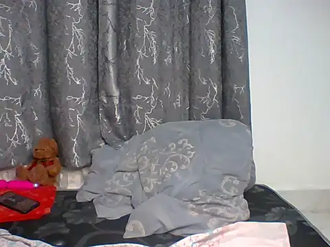 Snapshot of Pink_pussy_- chatting on 28, 9, 2025 Pink pussy - online show from 28, 9, 2025