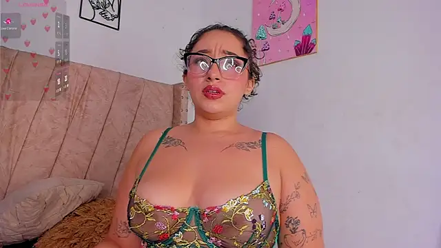 Snapshot of sweet_p_ chatting on 9, 10, 2025 sweet p  online show from 9, 10, 2025