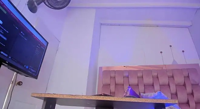 Snapshot of swt-booty chatting on 9, 1, 2025 swt-booty online show from 9, 1, 2025
