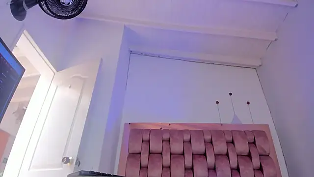 Snapshot of swt-booty chatting on 17, 3, 2025 swt-booty online show from 17, 3, 2025