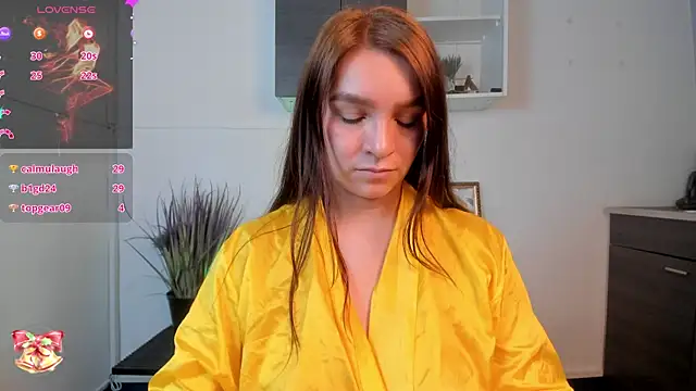 miataylorr1 online show from 4, 12, 2024