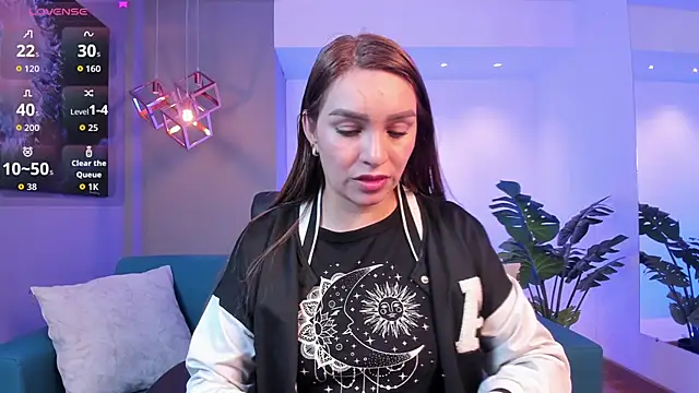 miataylorr1 online show from 14, 10, 2025