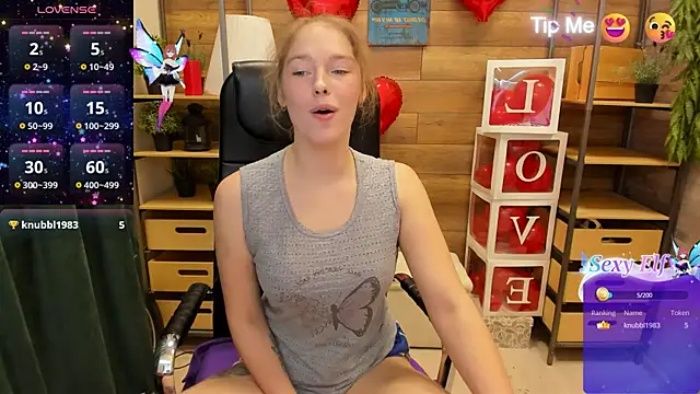 Snapshot of _fiona_Love chatting on 5, 3, 2025 fiona Love online show from 5, 3, 2025