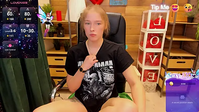 Snapshot of _fiona_Love chatting on 18, 3, 2025 fiona Love online show from 18, 3, 2025
