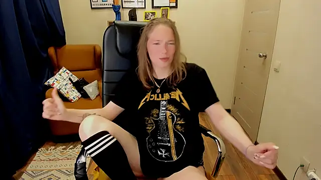  fiona Love online show from 16, 5, 2026