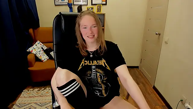  fiona Love online show from 16, 5, 2026