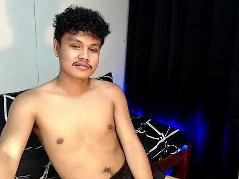 Snapshot of Brylon_ken chatting on 27, 10, 2025 Brylon ken online show from 27, 10, 2025