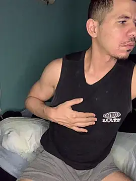 Snapshot of steven_clain chatting on 12, 1, 2025 steven clain online show from 12, 1, 2025