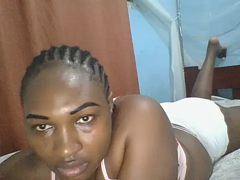 Snapshot of cute_lavenda chatting on 4, 12, 2025 cute lavenda online show from 4, 12, 2025