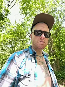 Mackwood89 online show from 10, 5, 2026